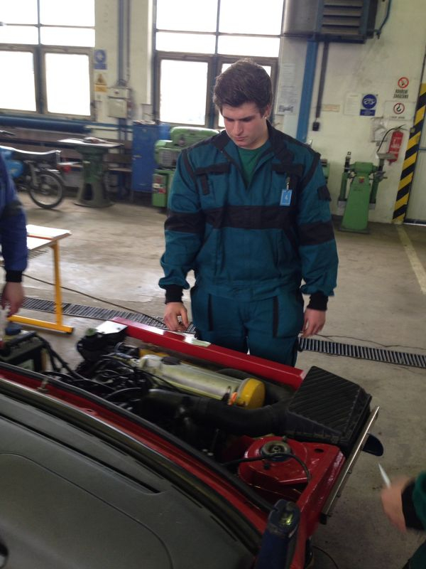 Soutěž Automechanik Junior foto